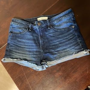 Ambercrombie & Fitch size 6